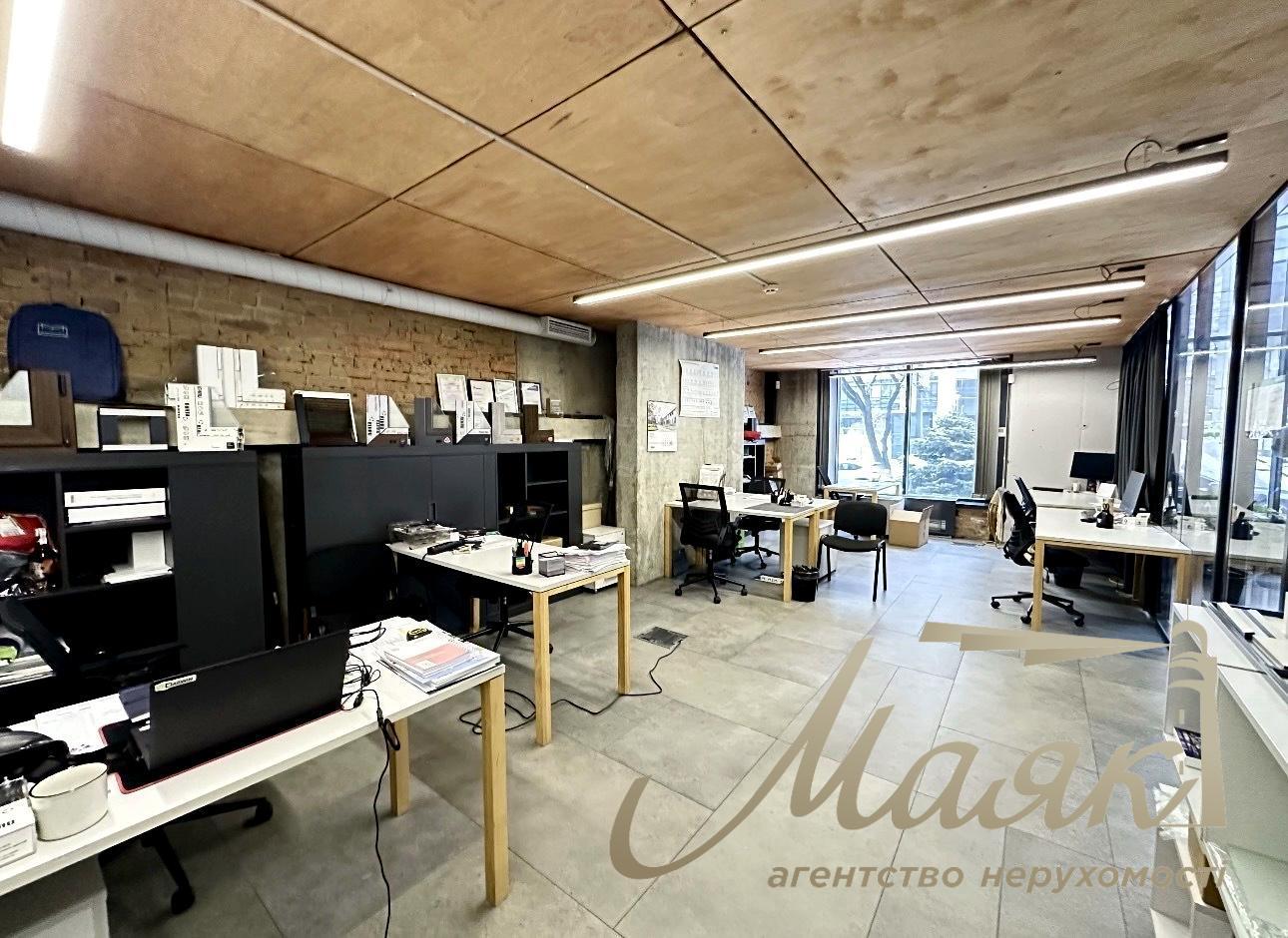 Оренда фасадного приміщення ЖК Французький квартал, вул. Філатова