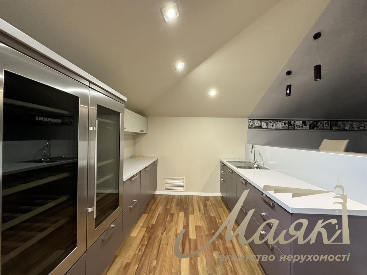 Sale of a house with access to the Dnieper, Damba, Koncha-Zaspa, Kozin