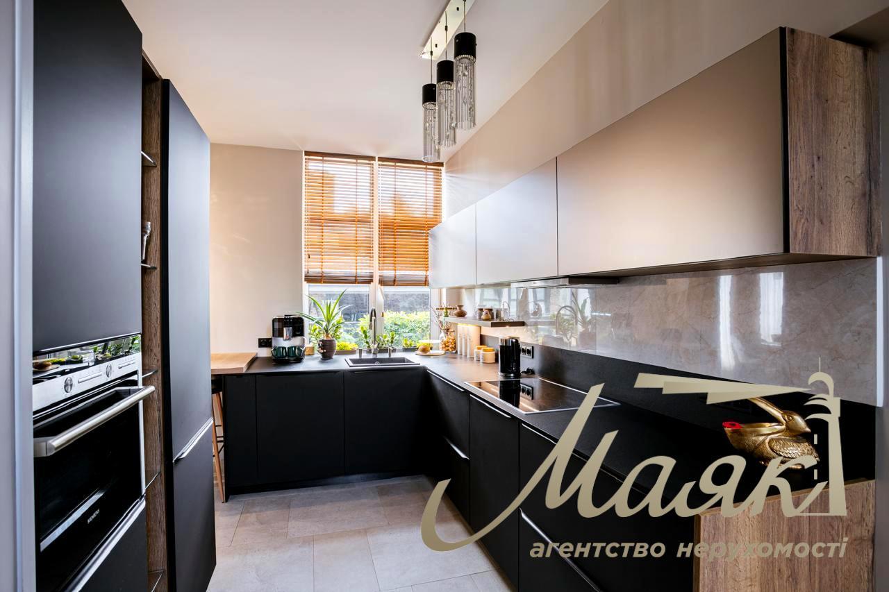 Rent a house 176m2 with. Kruglik KM "Kruglik" by the lake and coniferous forest