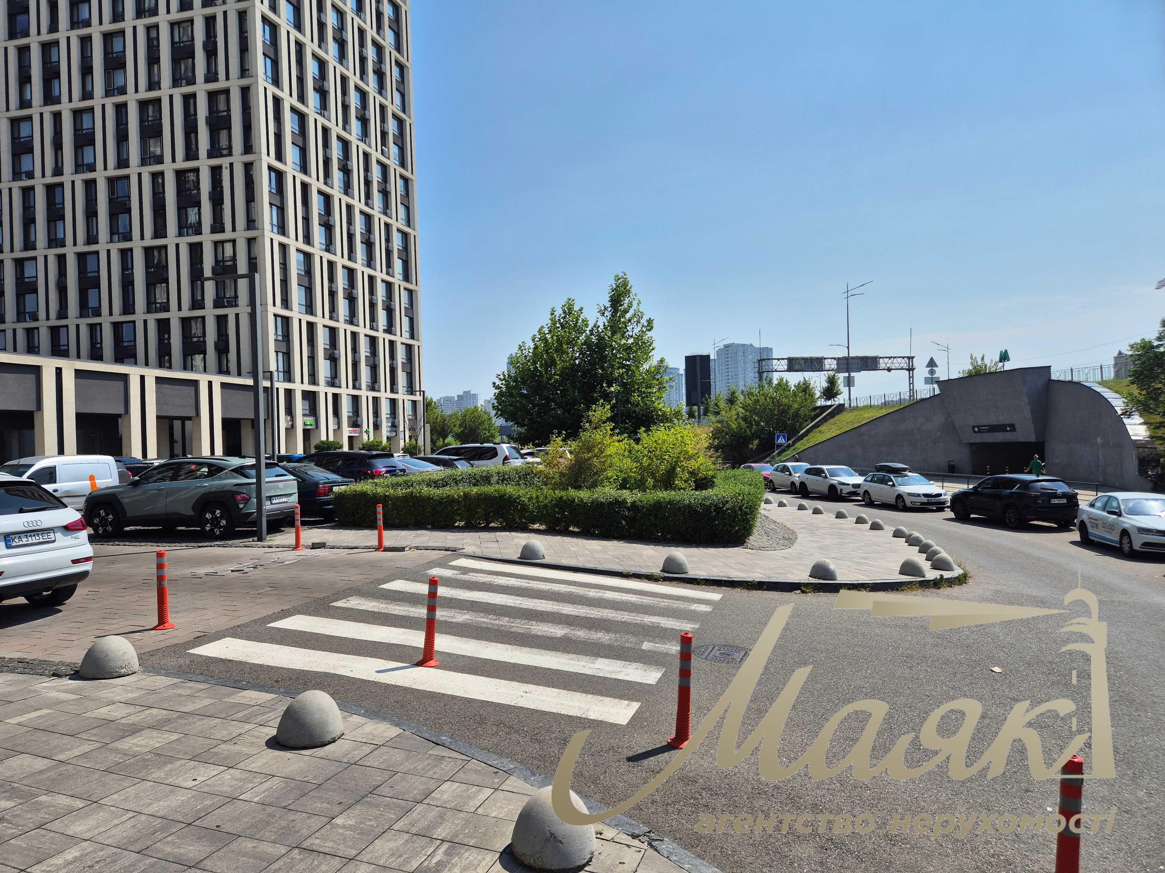 Продаж квартири площею 49 м², ЖК «Славутич». Зарічна, 2-кімнатна квартира