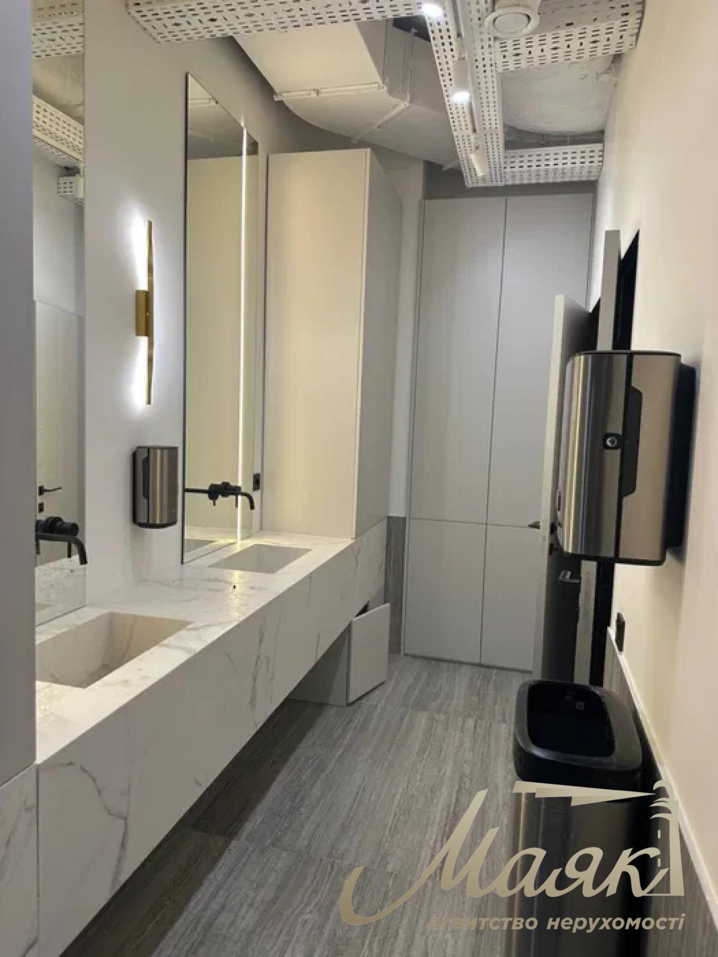 Продаж офісу ЖК Ярославів Град, вул. Бульварно-Кудрявська