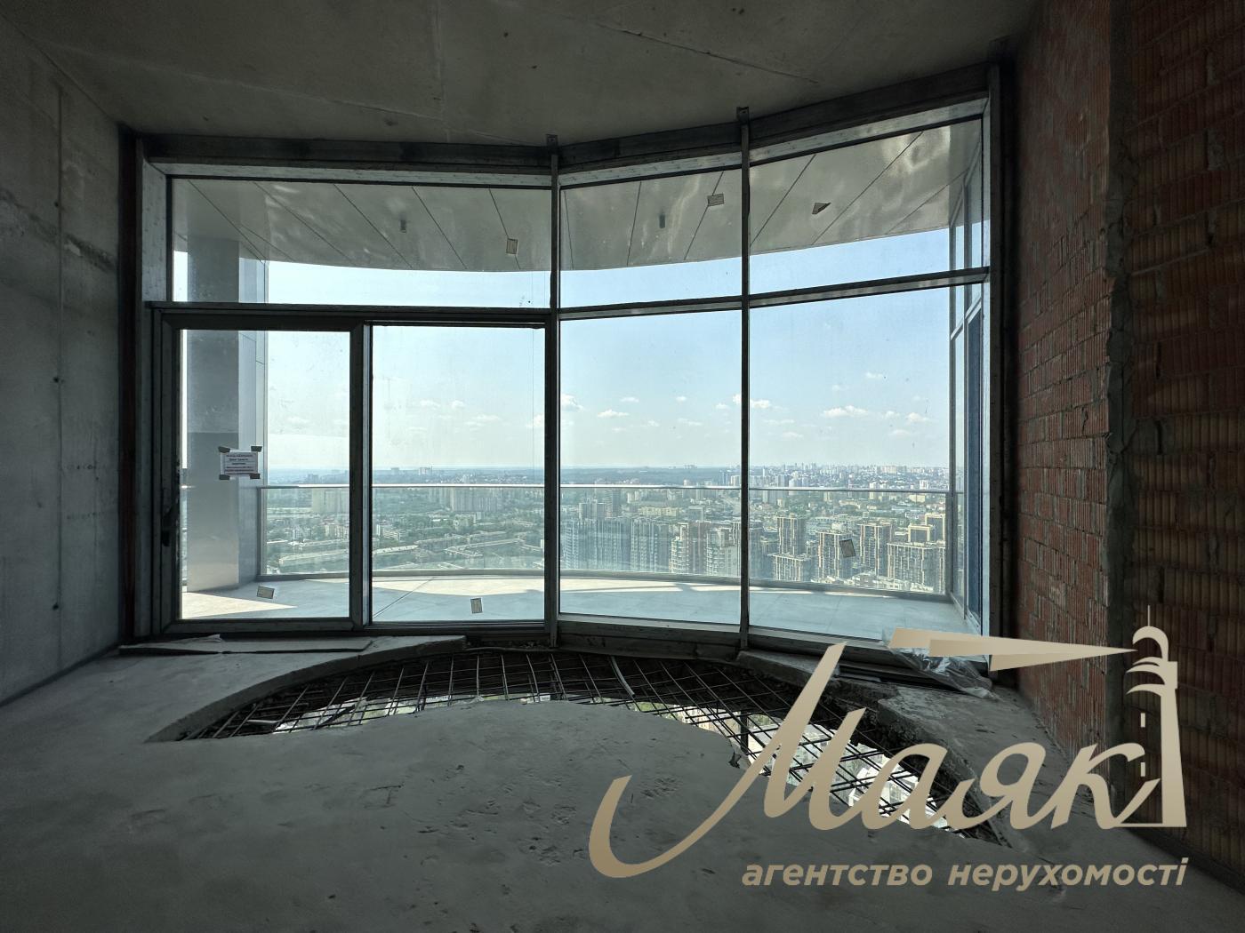 Продаж пентхауса 383м2 у ЖК Taryan Towers