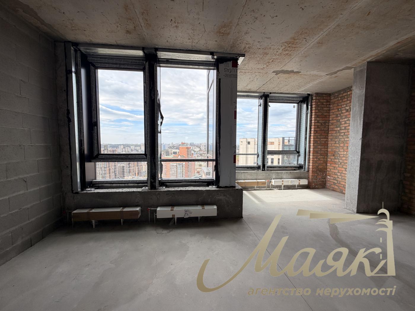 Продаж 5-кімнатної квартири ЖК Трініті, вул. Тютюнника