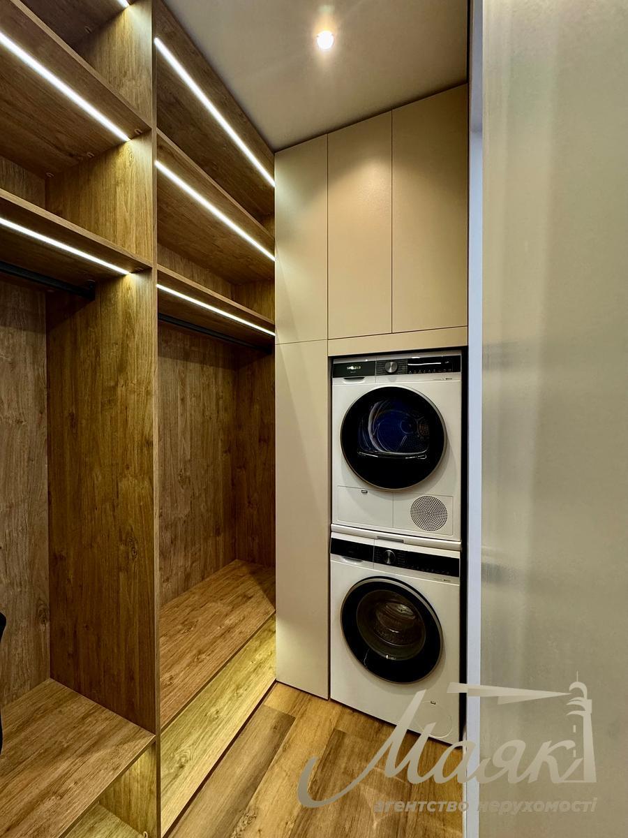 Продаж 2-х кімнатної квартири 70 кв.м. у ЖК Престиж Хол