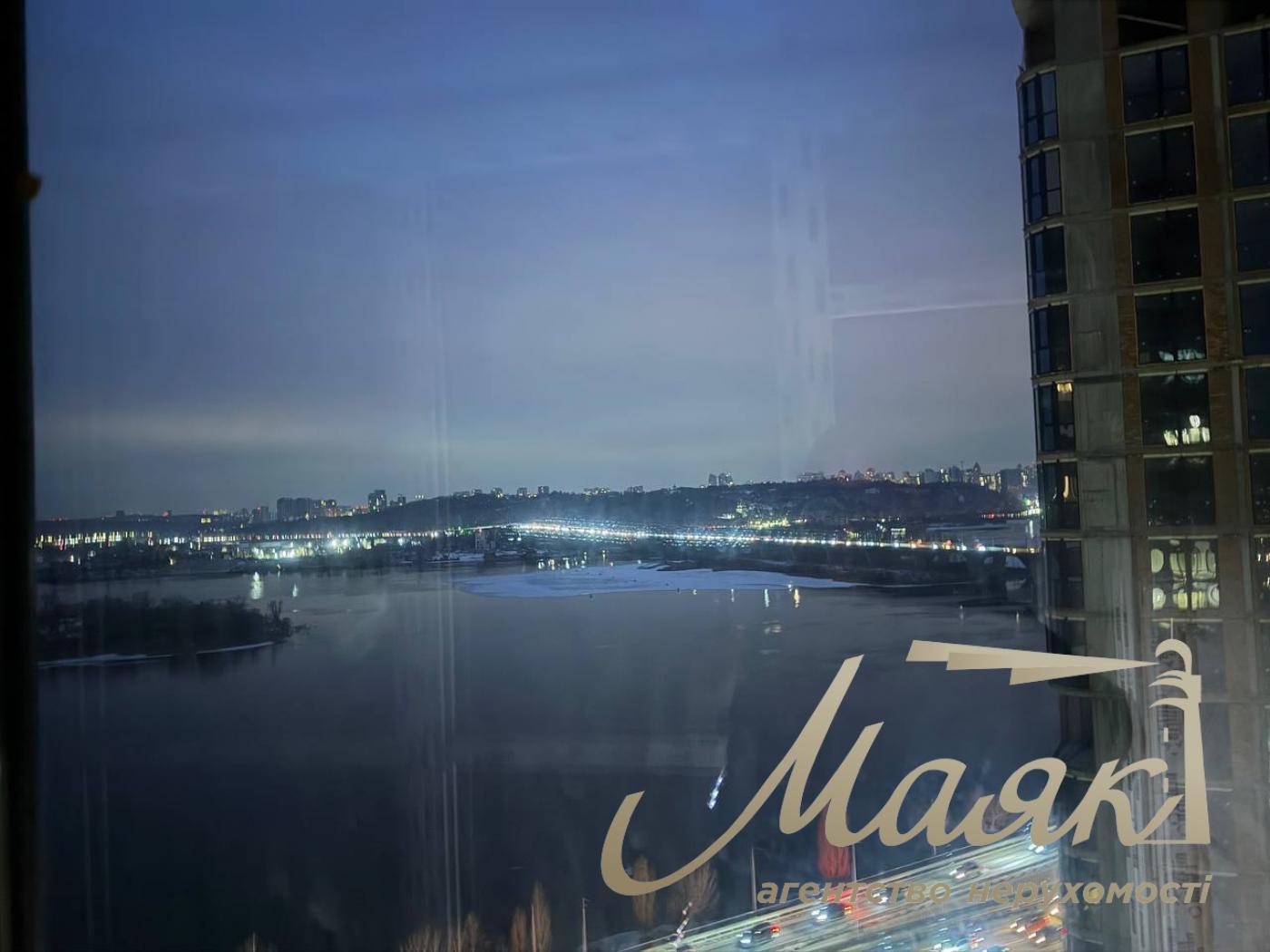 Продаж 2-кімнатної квартири з видом на Дніпро в ЖК GREAT, Осокорки, Київ.