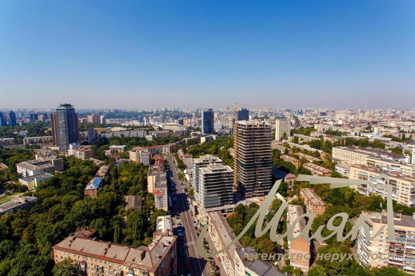 Office for sale 82 sq.m. Residential Complex Carnegie Tower, Pechersk, Center