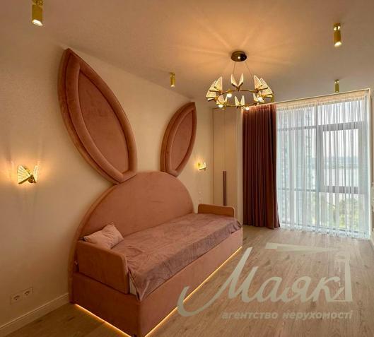 Sale of apartment with view (137m2) Residential complex River Stone, Truskavetskaya st. 10G