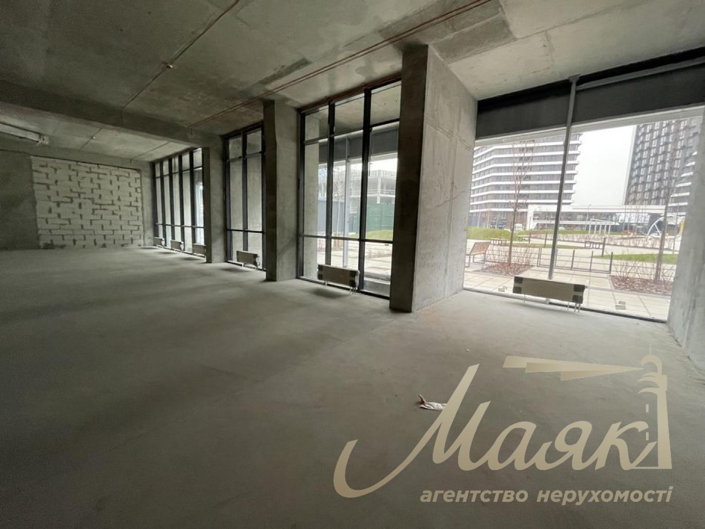 Sale of commercial premises 270m2 in the residential complex Great