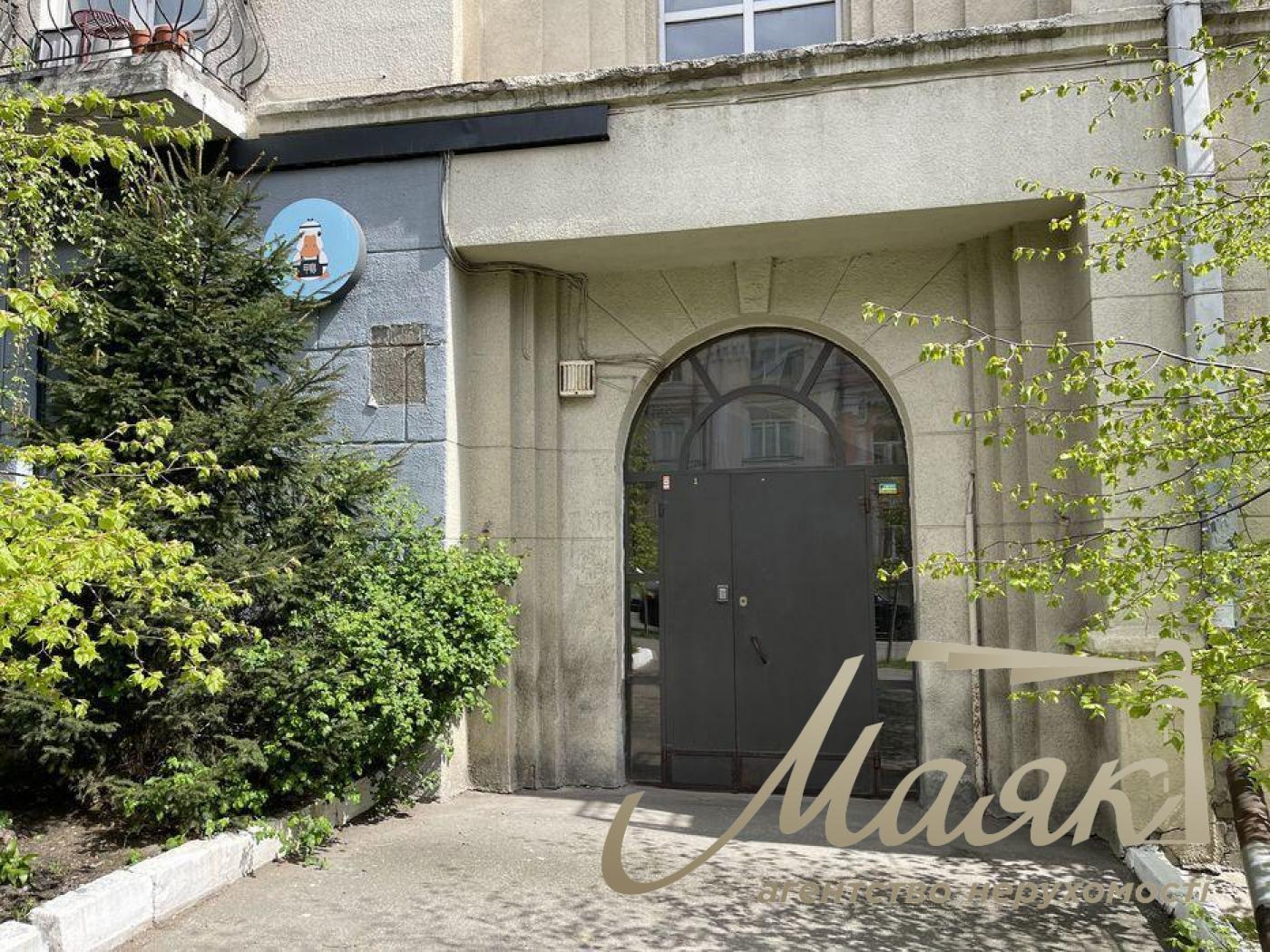 Оренда 3-кімнатної квартири, ст. м. Площа Українських Героїв, Центр, Київ