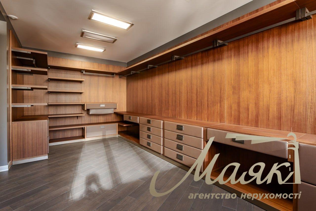 Rent 5-room apartment Residential Complex Novopecherskie Lipki, Verkhoglyada str.