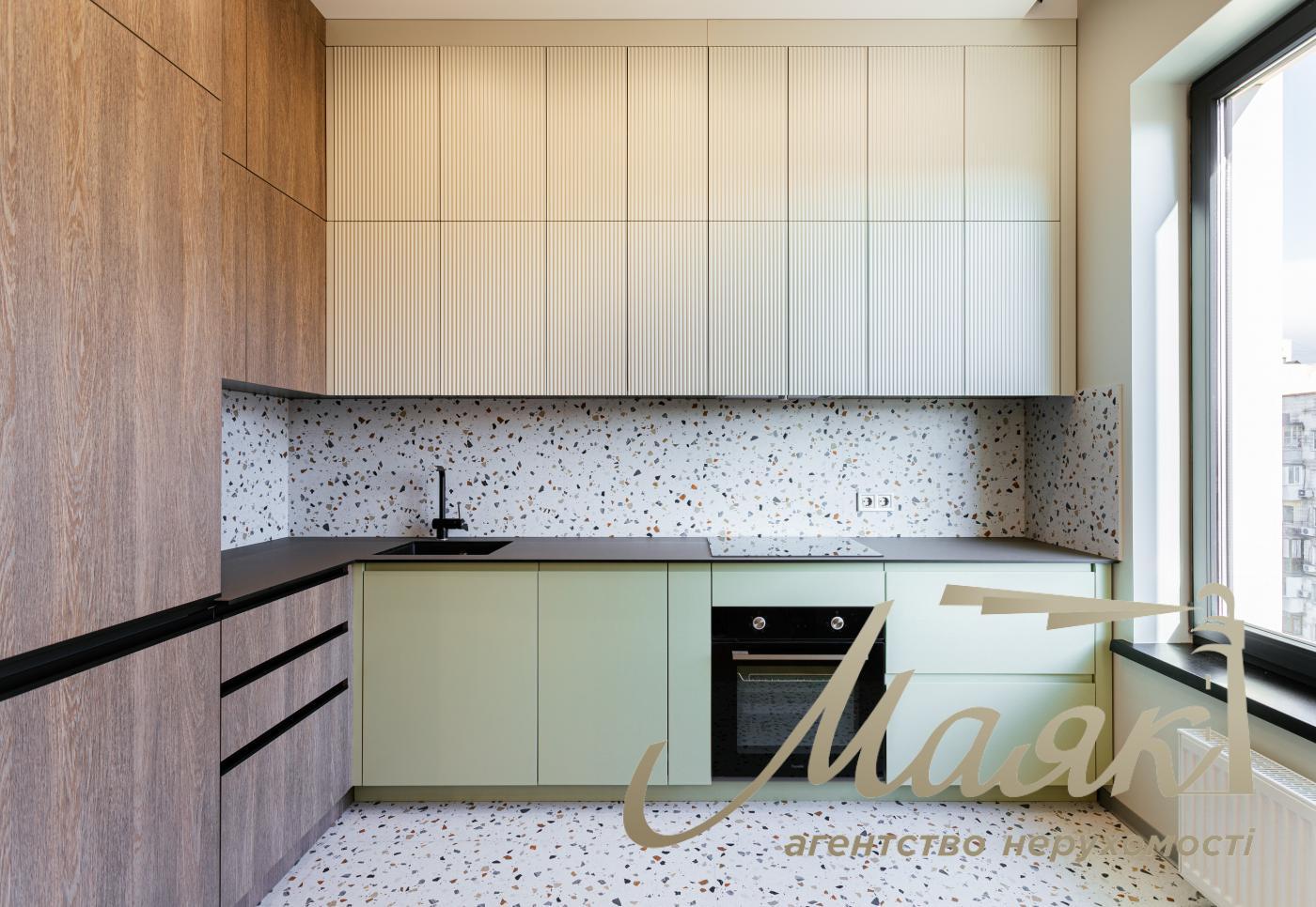 Продаж 3х-кімнатної квартири 86 м2 в ЖК "ЖК RESIDENT Concept House" Володимирська 86а, Київ