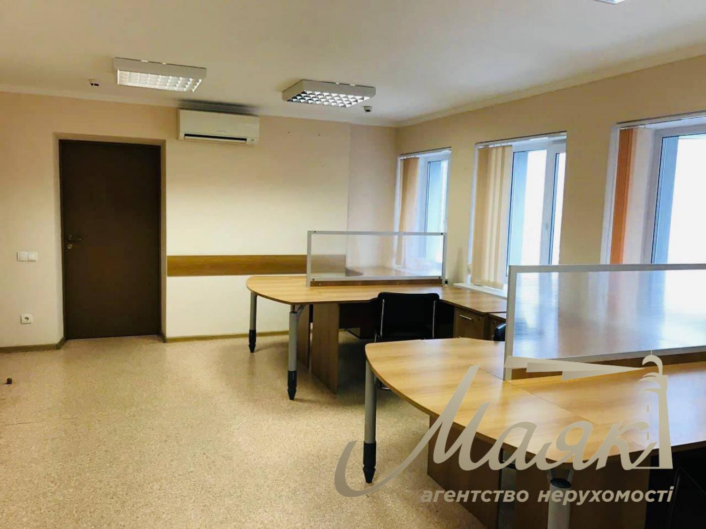 Аренда офиса 258м2 в центре Киева, ул. Антоновича.
