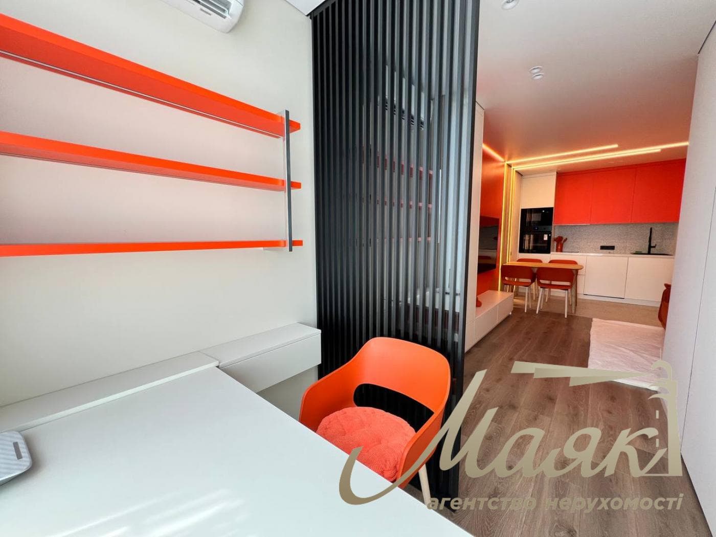 2-room apartment for sale, 40 m², Slavutich Residential Complex.