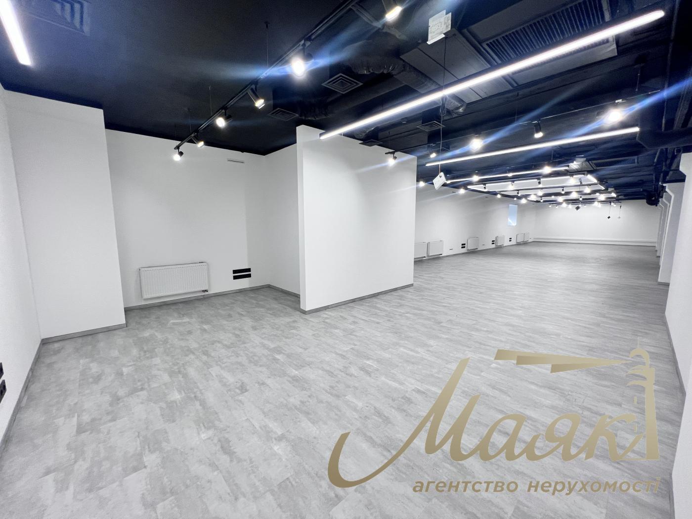 Аренда офисного помещения 500м2, БЦ Нивки Сити