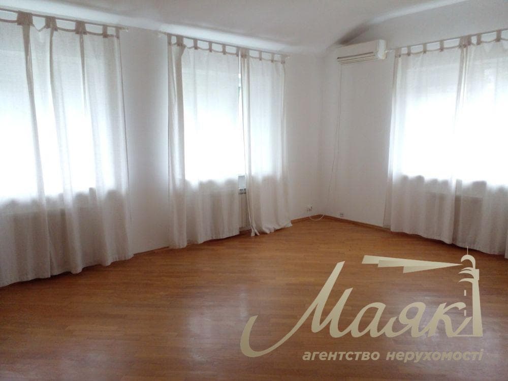 House for rent 300m2, Goloseevsky district, Kyiv, 3 minutes to the subway