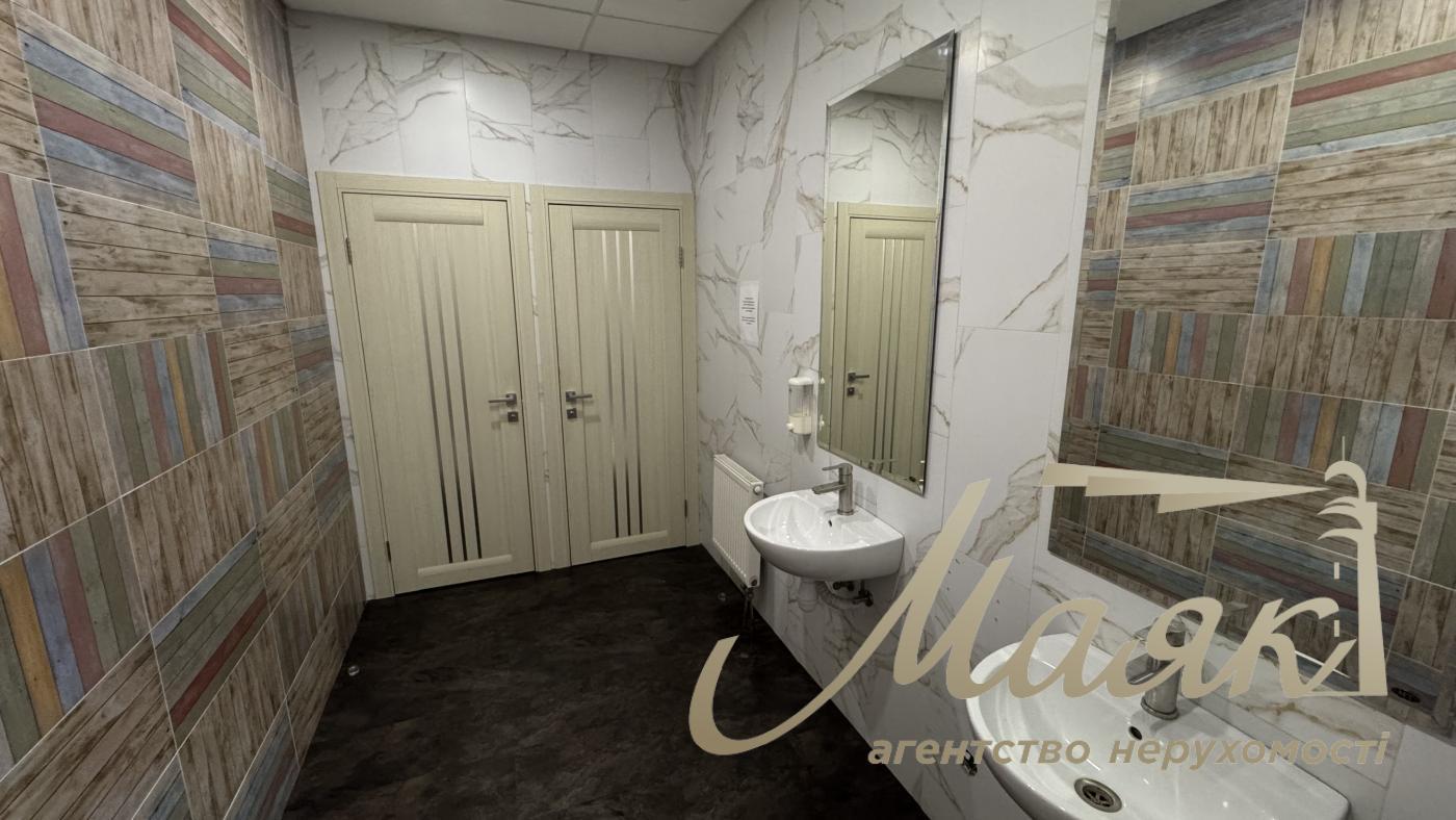 Office for rent 311 m2 in BC on Obolon, Avtozavodskaya str, Kurenevka