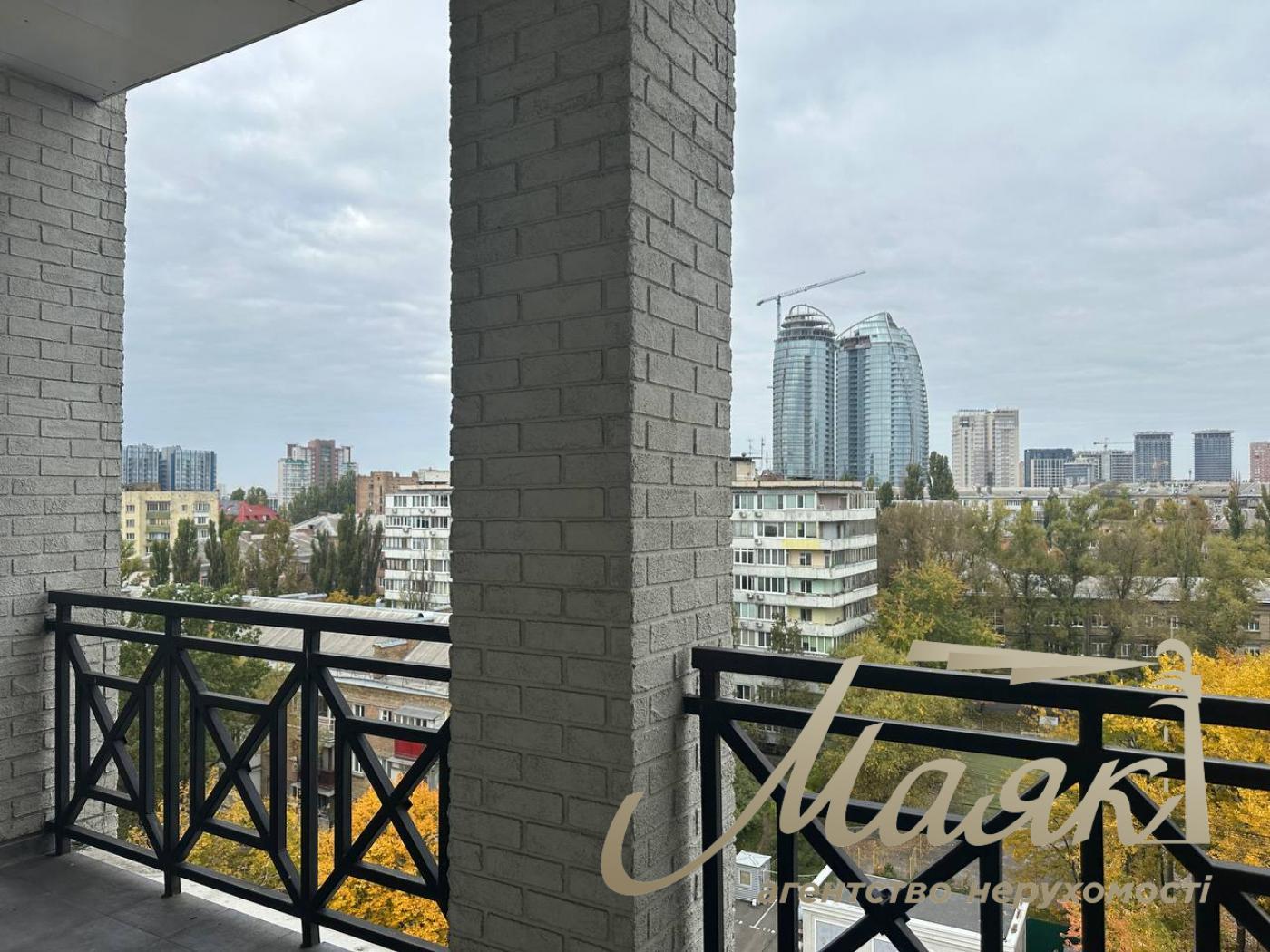 Оренда офісу 914м2 по вул.Міхновського, Звіринецька