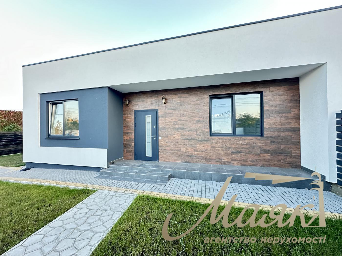 Sale 90m2 Duplex, Starye Petrovtsy, Zhovtneva st.