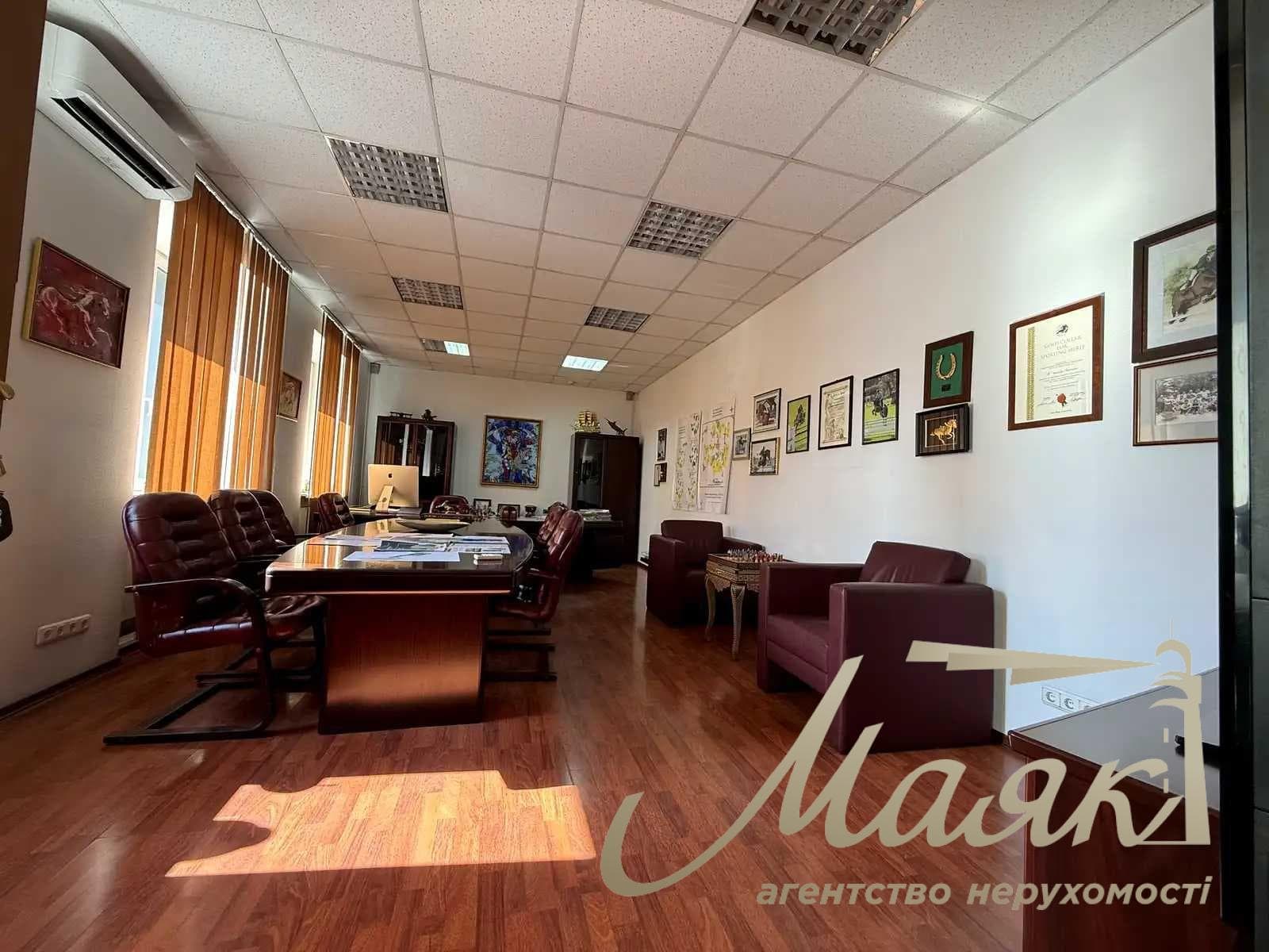 Продаж земельної ділянки (930 м²) за адресою: вул. Г. Шаповала, 10, Солом'янський район