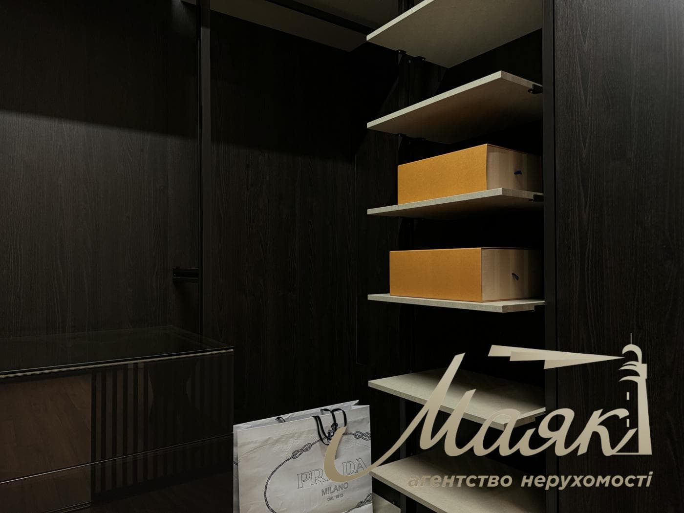 Продажа 3к квартиры 150м2 в ЖК Новопечерские липки, Драгомирова 17, Печерск, Киев