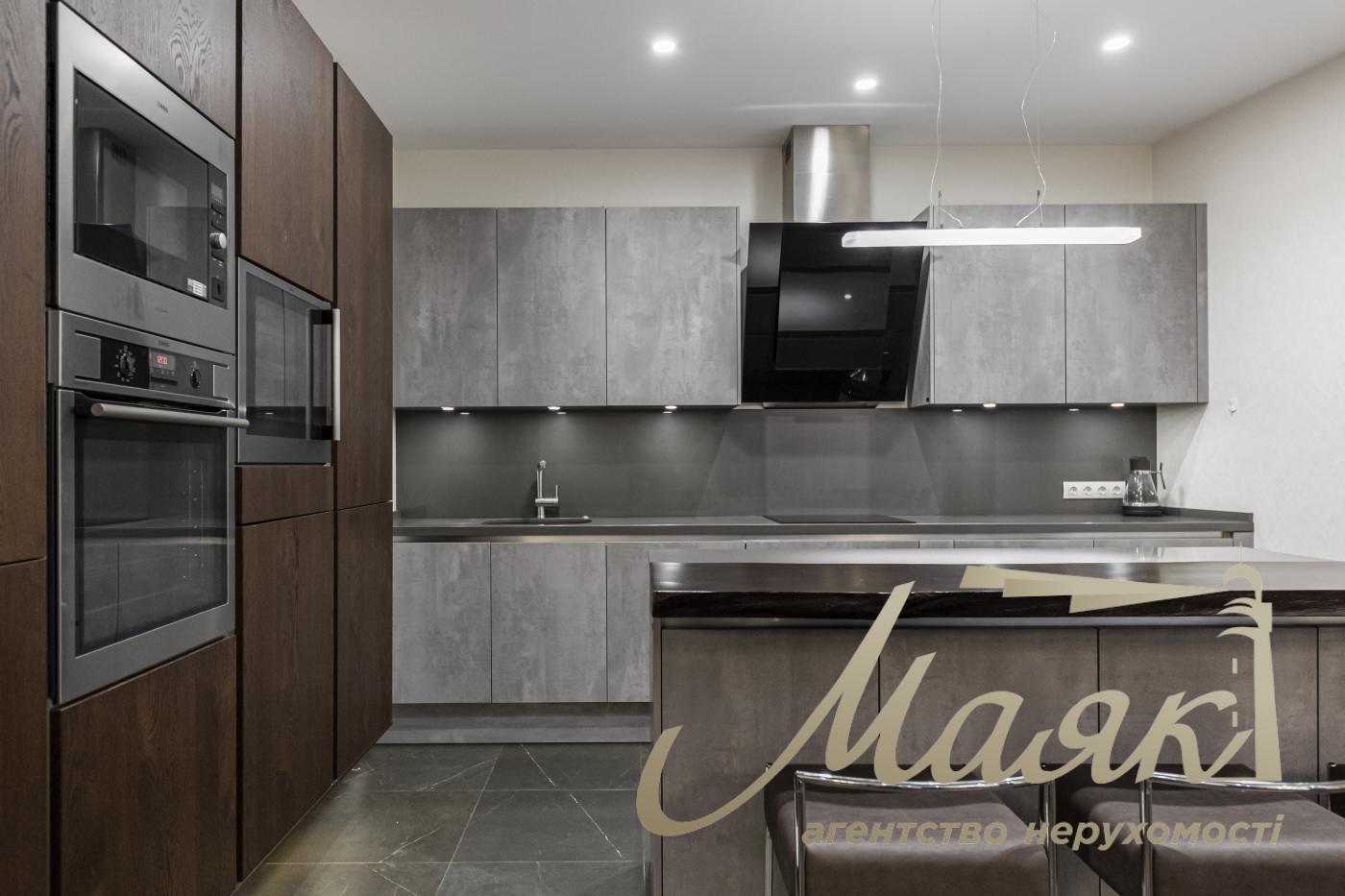 Оренда 4-кімнатної ЖК Французький Квартал, вул. Саперне Поле 12, 164м2