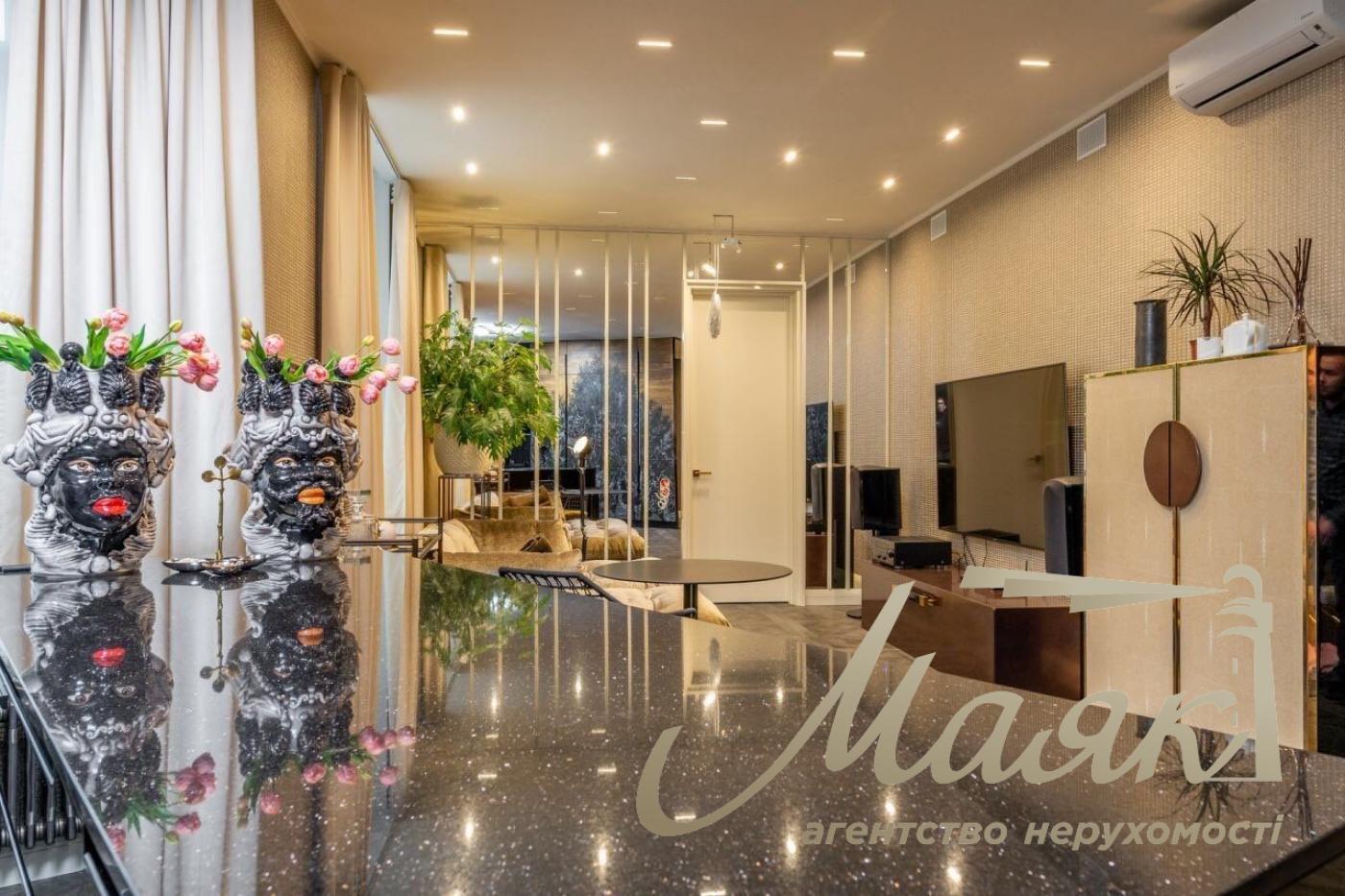 Продажа 3-х комнатной квартиры, 107м2, Бульвар Фонтанов