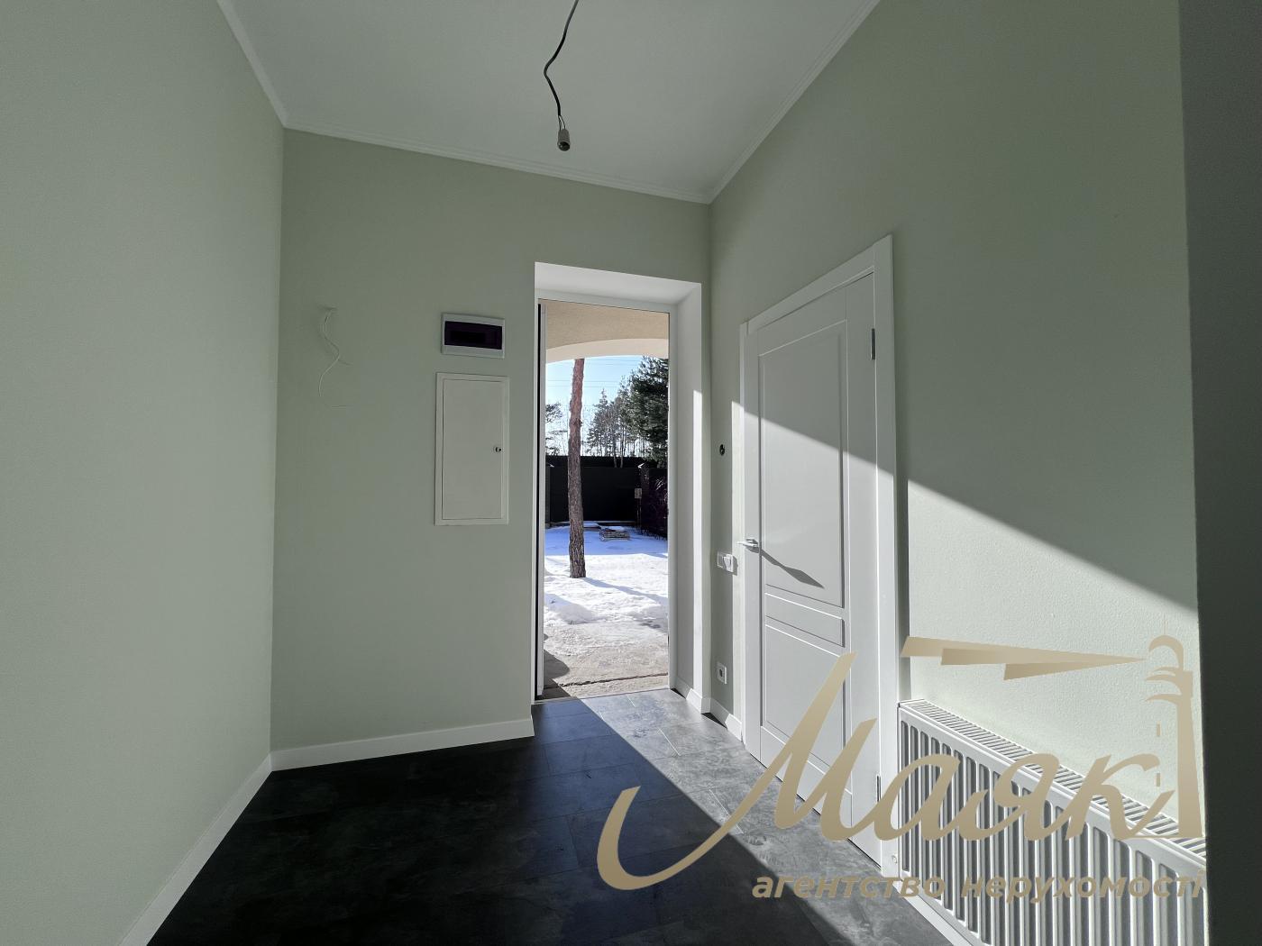 Продаж будинку в закритому КМ AlpenPark серед лісу