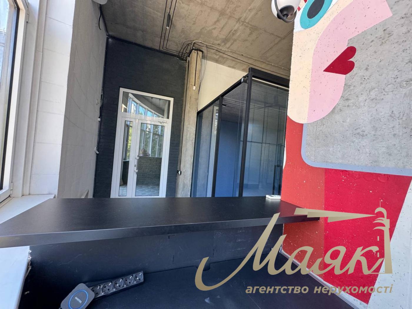 Sale of commercial premises 160 m2 in residential complex Prestige Hall, Tyutyunnika 37/1, Center