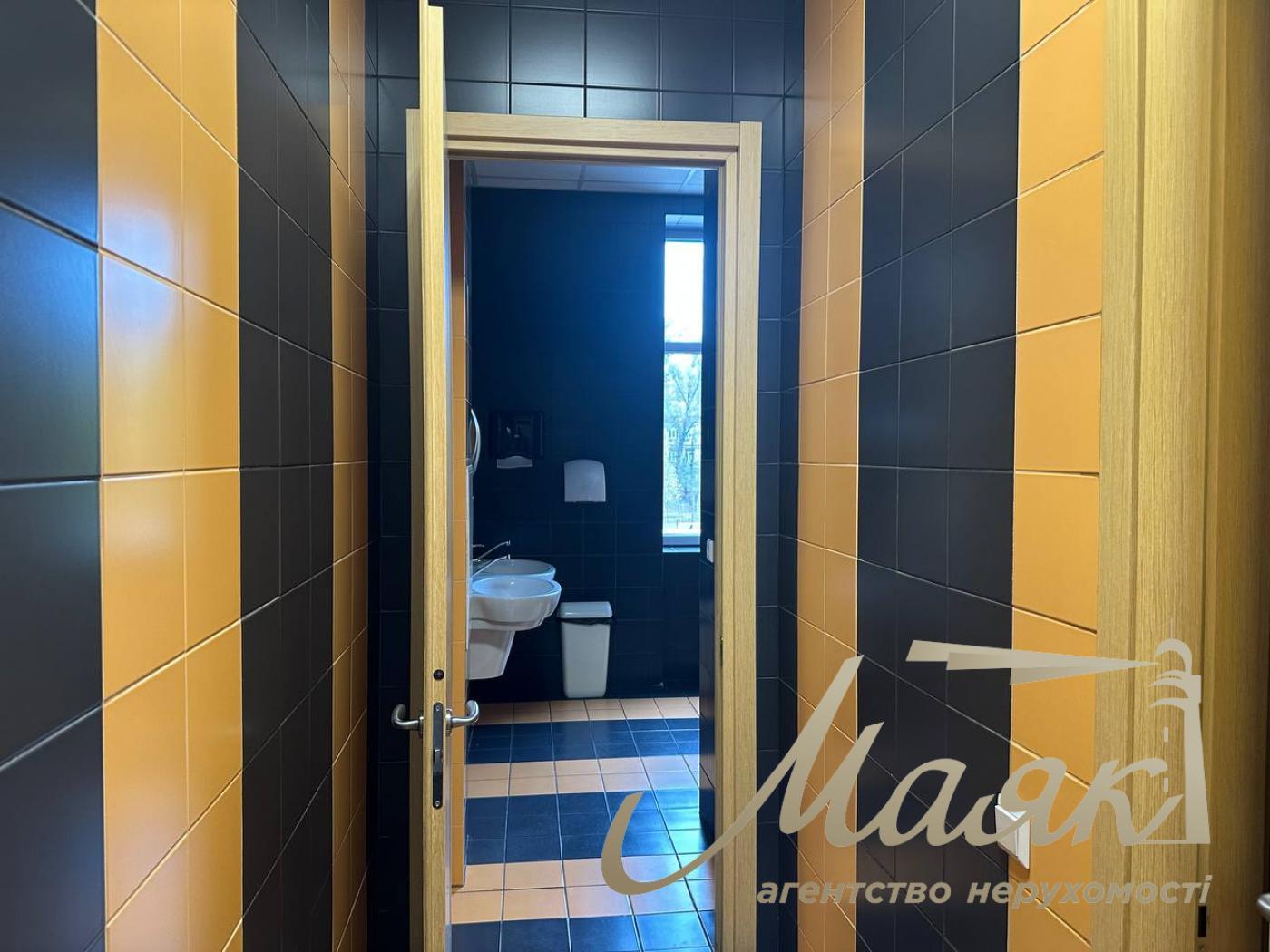 Аренда офиса 520м2 по ул.Михновского, Зверинецкая