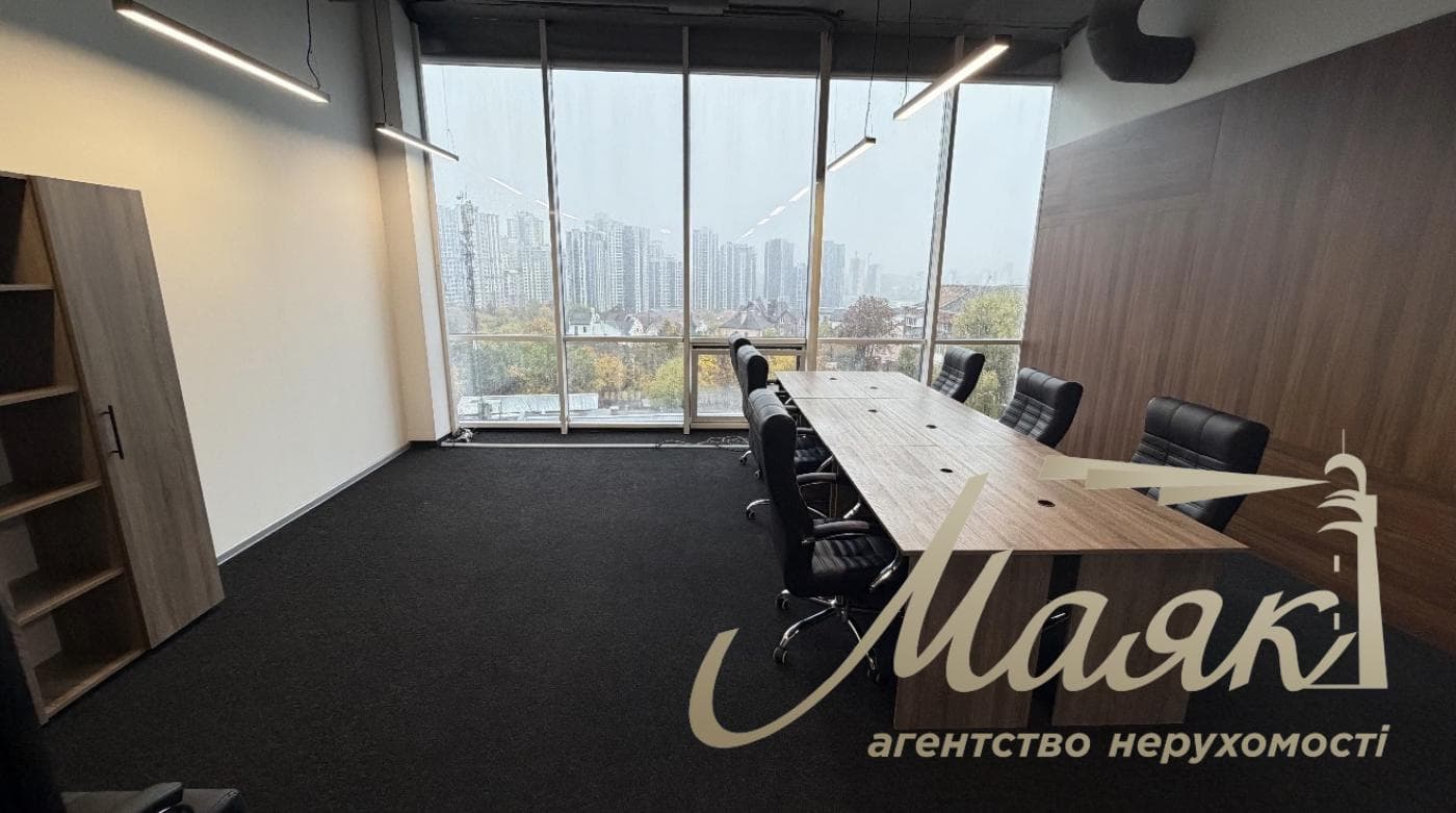 Оренда офісу в бізнес-центрі TRINITY Печерський район 534 м² 6-й поверх