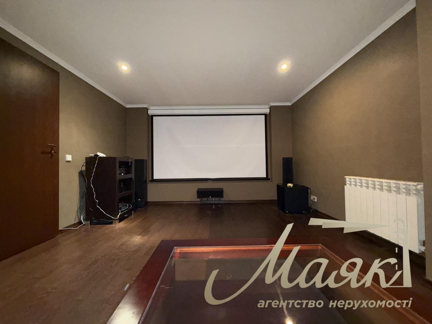 Оренда будинку 400 кв.м з тенісним кортом, великою зеленою територією | Бориспільський район| с.Гора