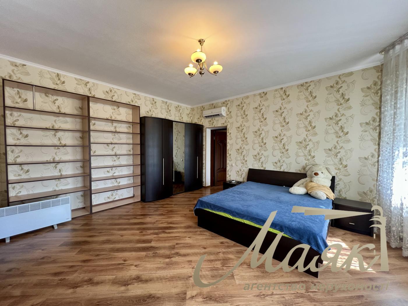 Оренда будинку в Гатному 177м2