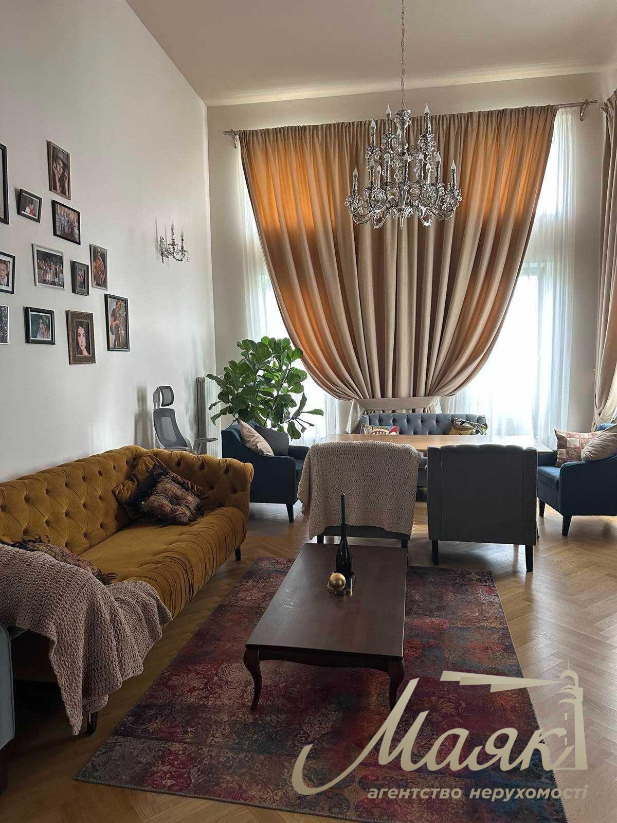 Продажа дома 245 м², 30 соток в Голосеевском районе (Конча-Заспа, хутор Мрыги)