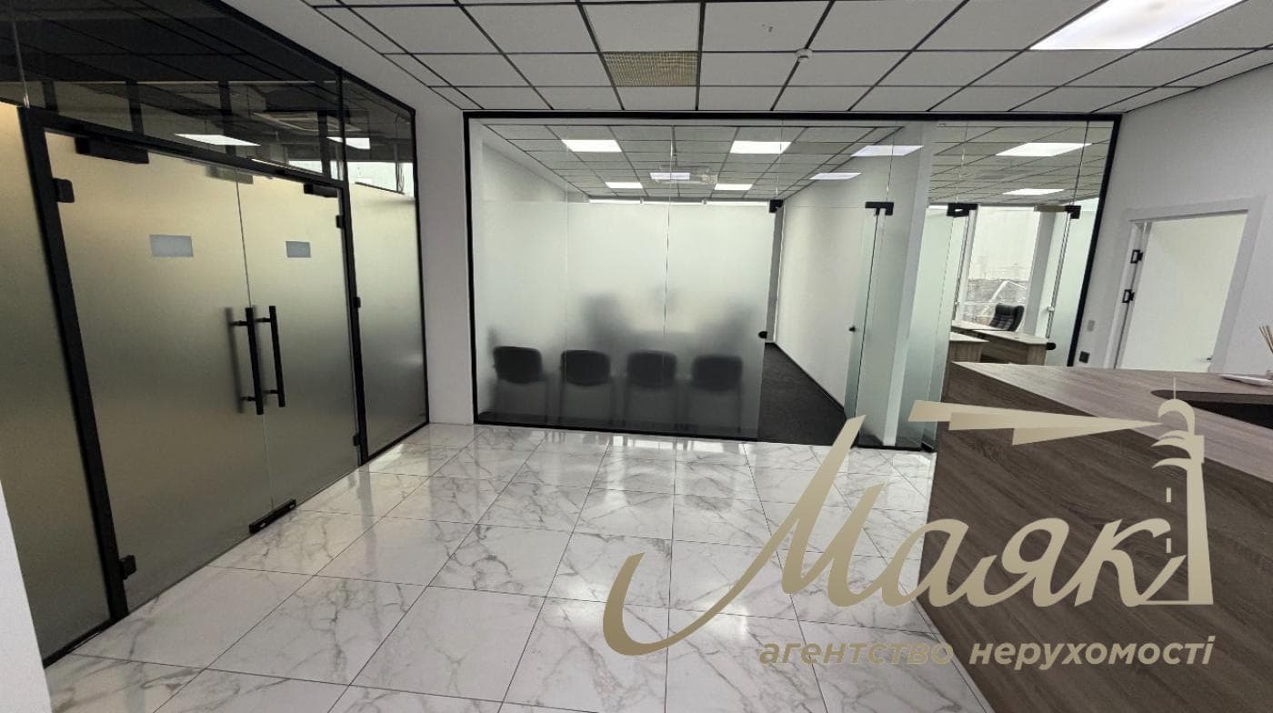 Оренда офісу в бізнес-центрі TRINITY Печерський район 534 м² 6-й поверх