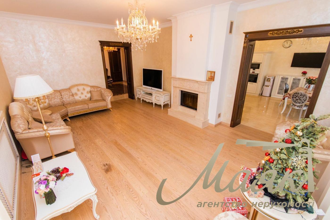 Продажа дома 280м2 на 15 сотках в Хотове., Авторский ремонт.