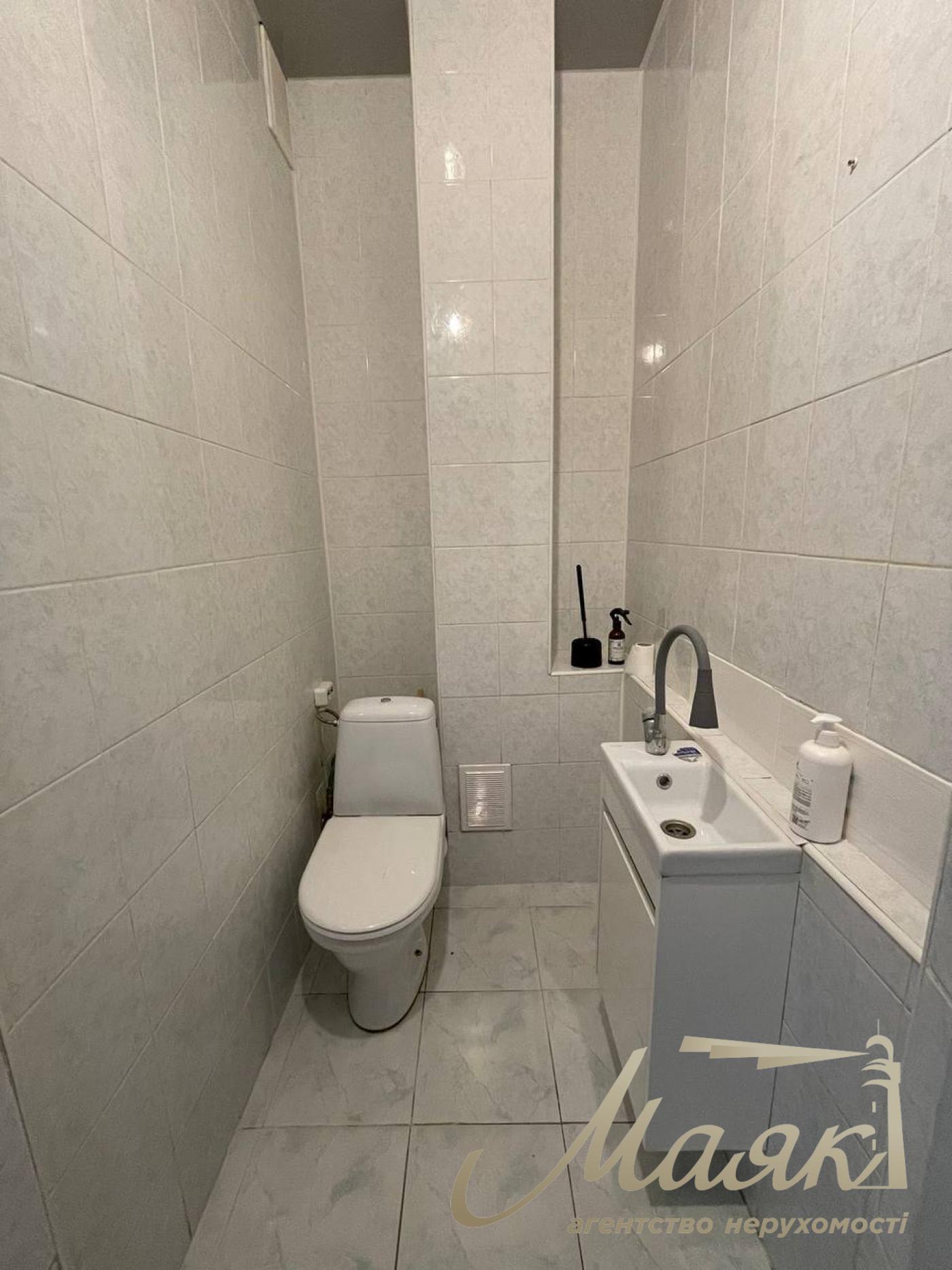 Оренда дворівневої квартири на Подолі.