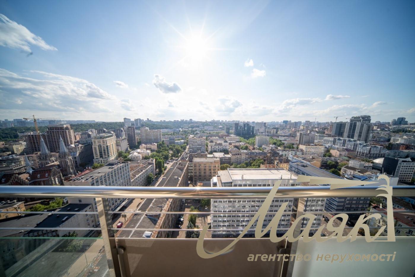 Rent 4 room apartment in LCD LCD Tetris Hall, Delovaya street, Pechersk, Kiev