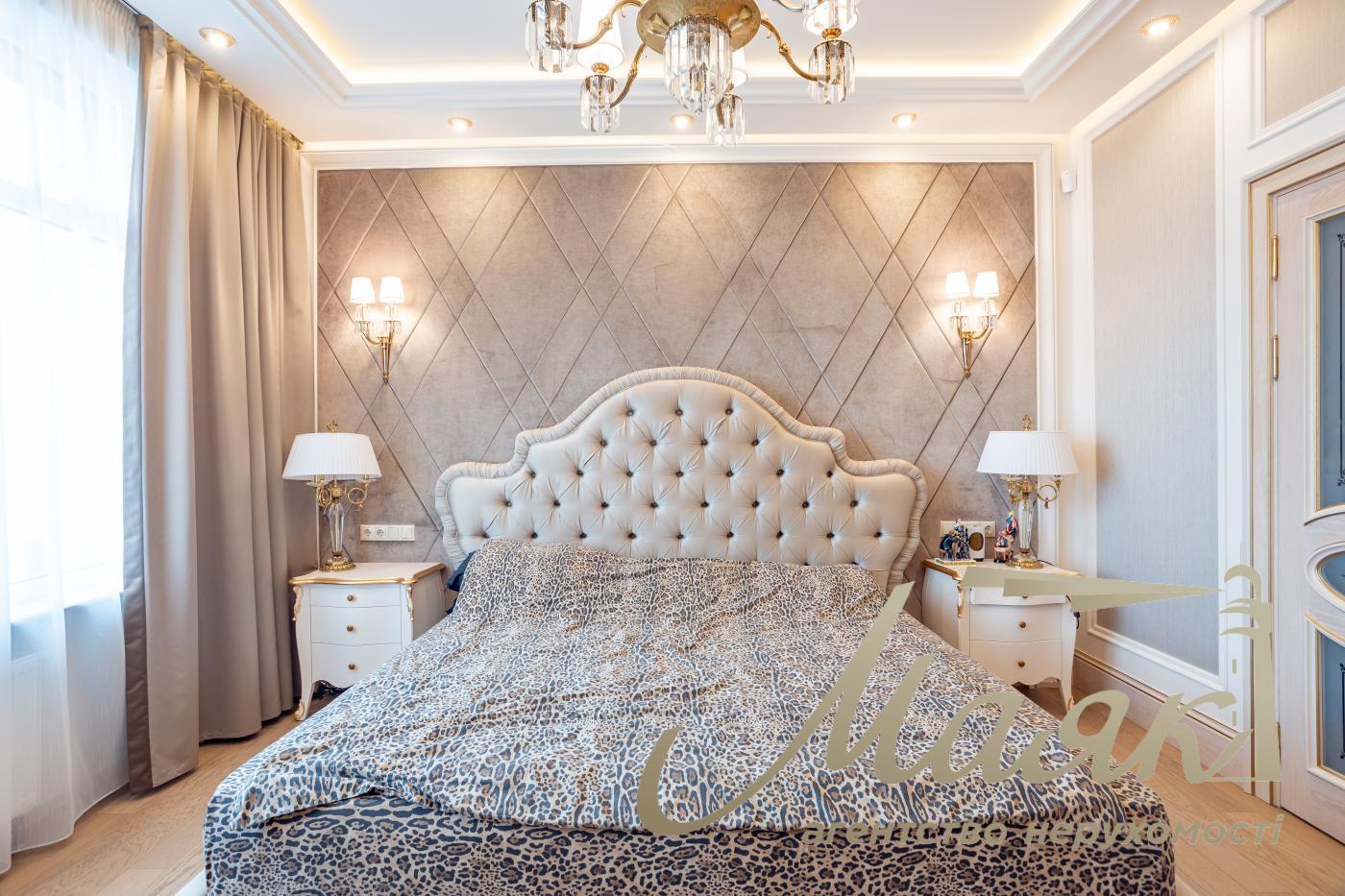 Rent 3-bedroom apartment LCD Novopecherskie Lipki, Verkhoglyada street (Dragomirov)