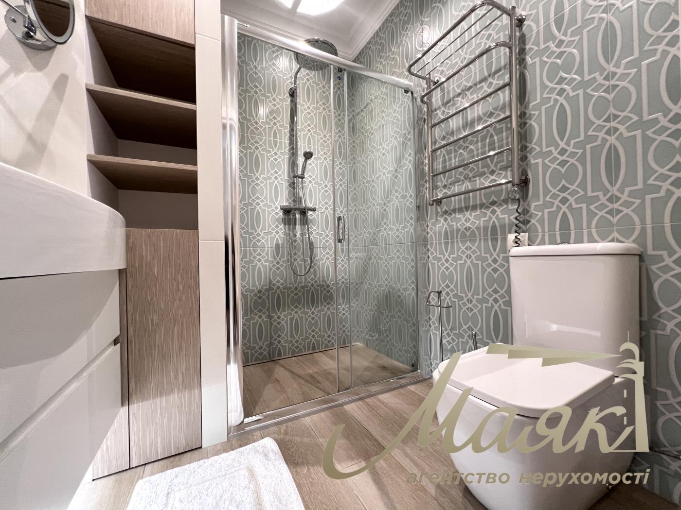 Rent 2-storey house 190m2, Goloseevsky district, Myshelovka