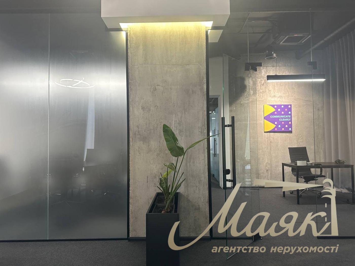 Оренда офісу 680м2 в ЖК Нью Йорк по вул.Антоновича 74, Олімпійська