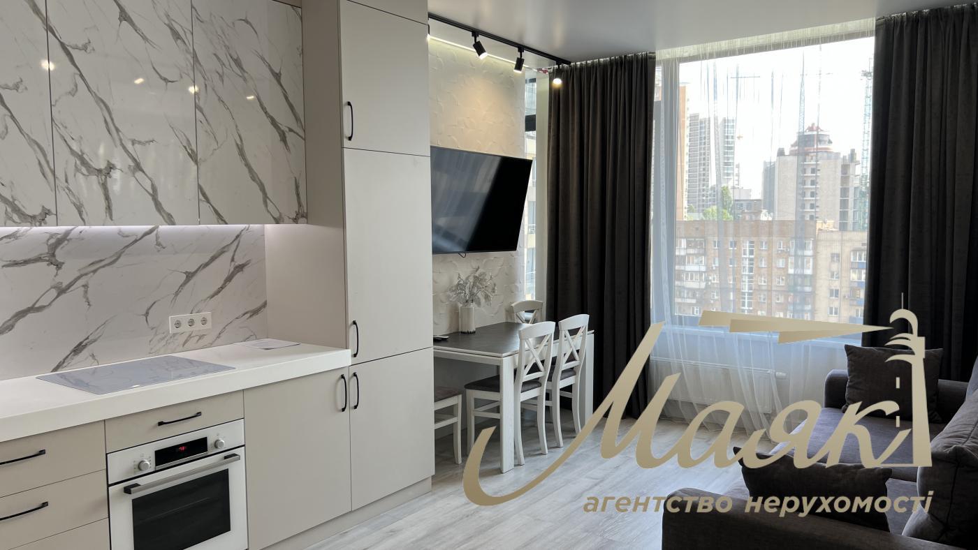 Rent 3k apartment 85m2 in elite residential complex Tetris Hall