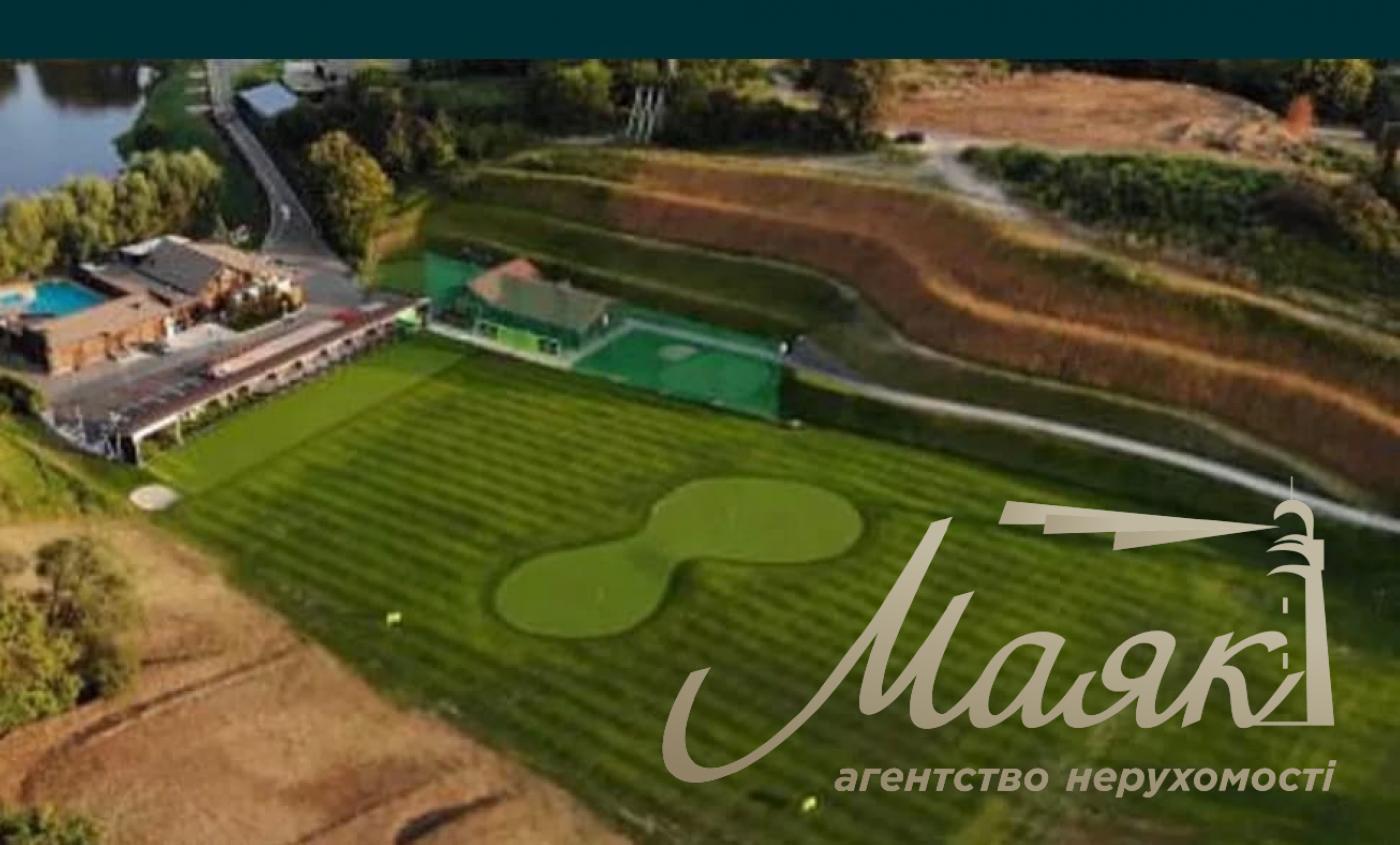 Sale of land for construction against Equides Club