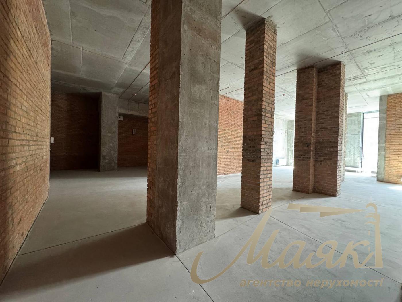 Оренда фасадного 110м2 приміщення ЖК Трініті вул. Тютюнника, 39/2