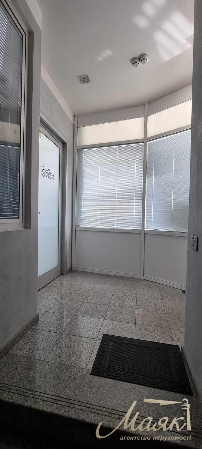 Office for rent 80m2, Knyazey Ostrozhskikh st. 46/2.