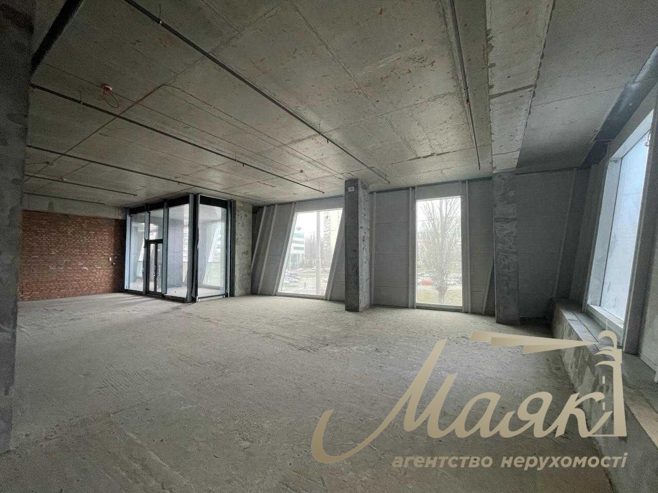 Продажа помещения 812 м² в ЖК «Manhattan City» просп. Берестейский, 11Б