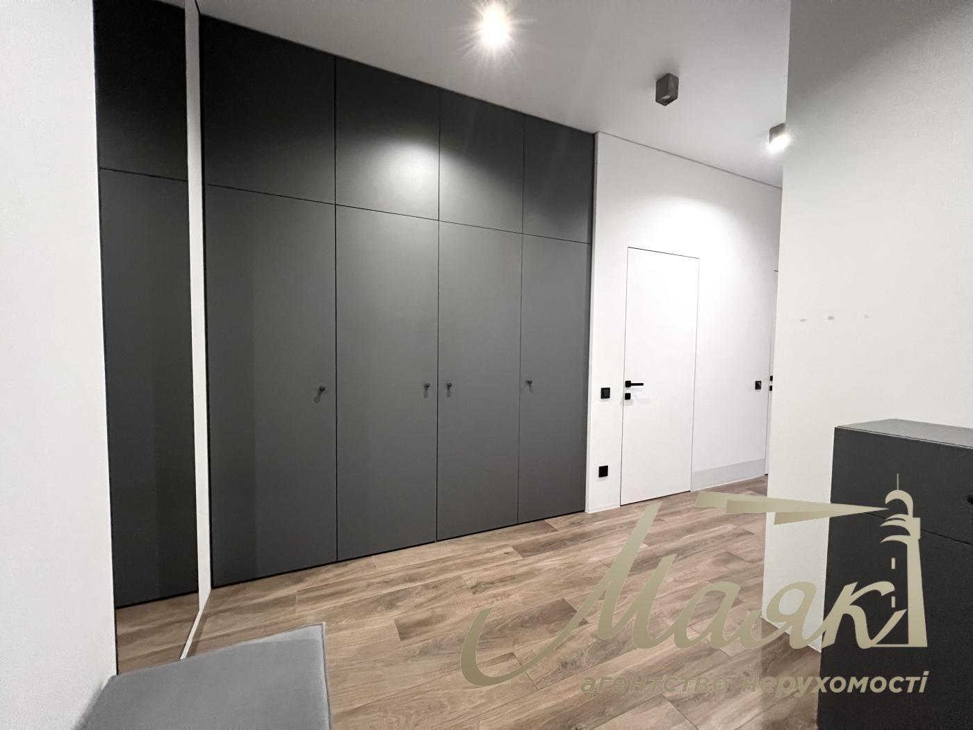 Rent 2-storey house 157m2, Goloseevsky district