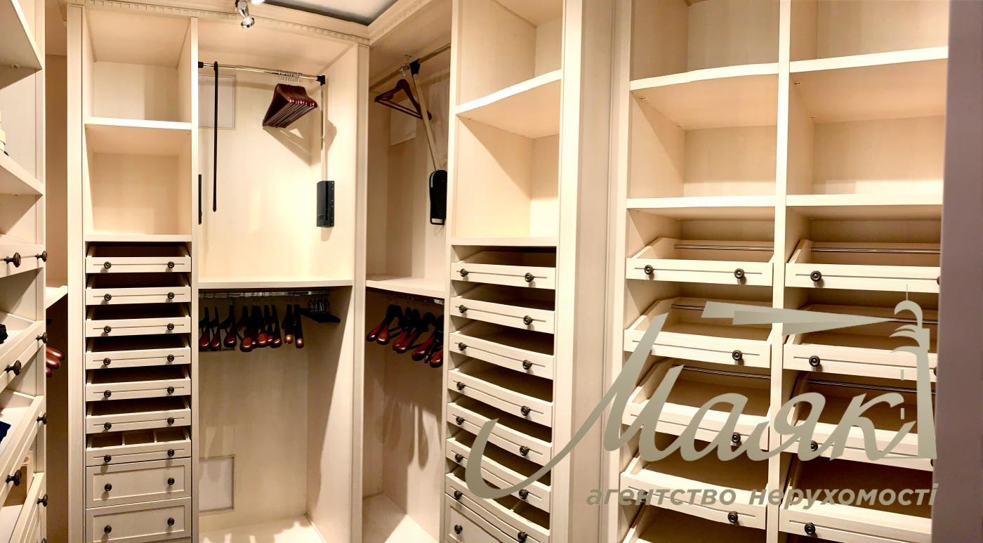 Продаж пентхауса 355м2, вул. Срібнокільська, 12, Позняки