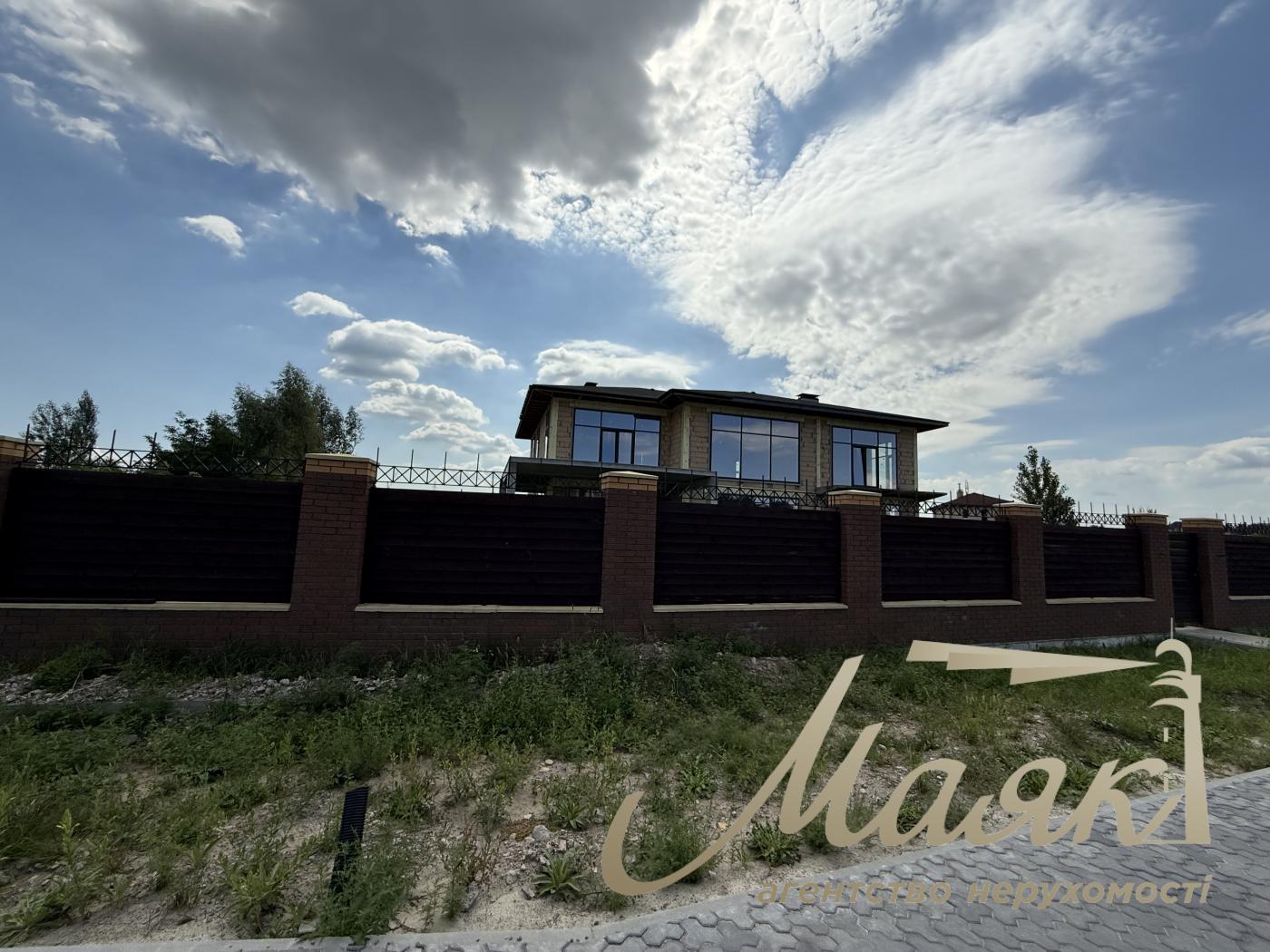 Продажа дома в КГ «Ясный Хутор» — 467 м² с. Ходосовка, терраса, балконы, панорамный вид