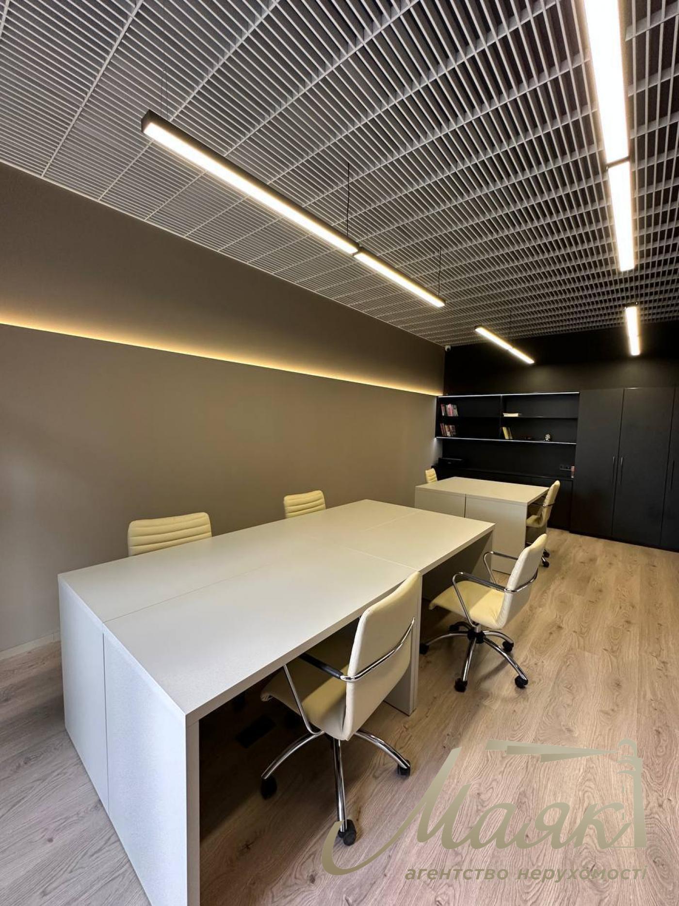 Оренда мебльованого офісу в ЖК RiverStone, Дніпровська набережна.