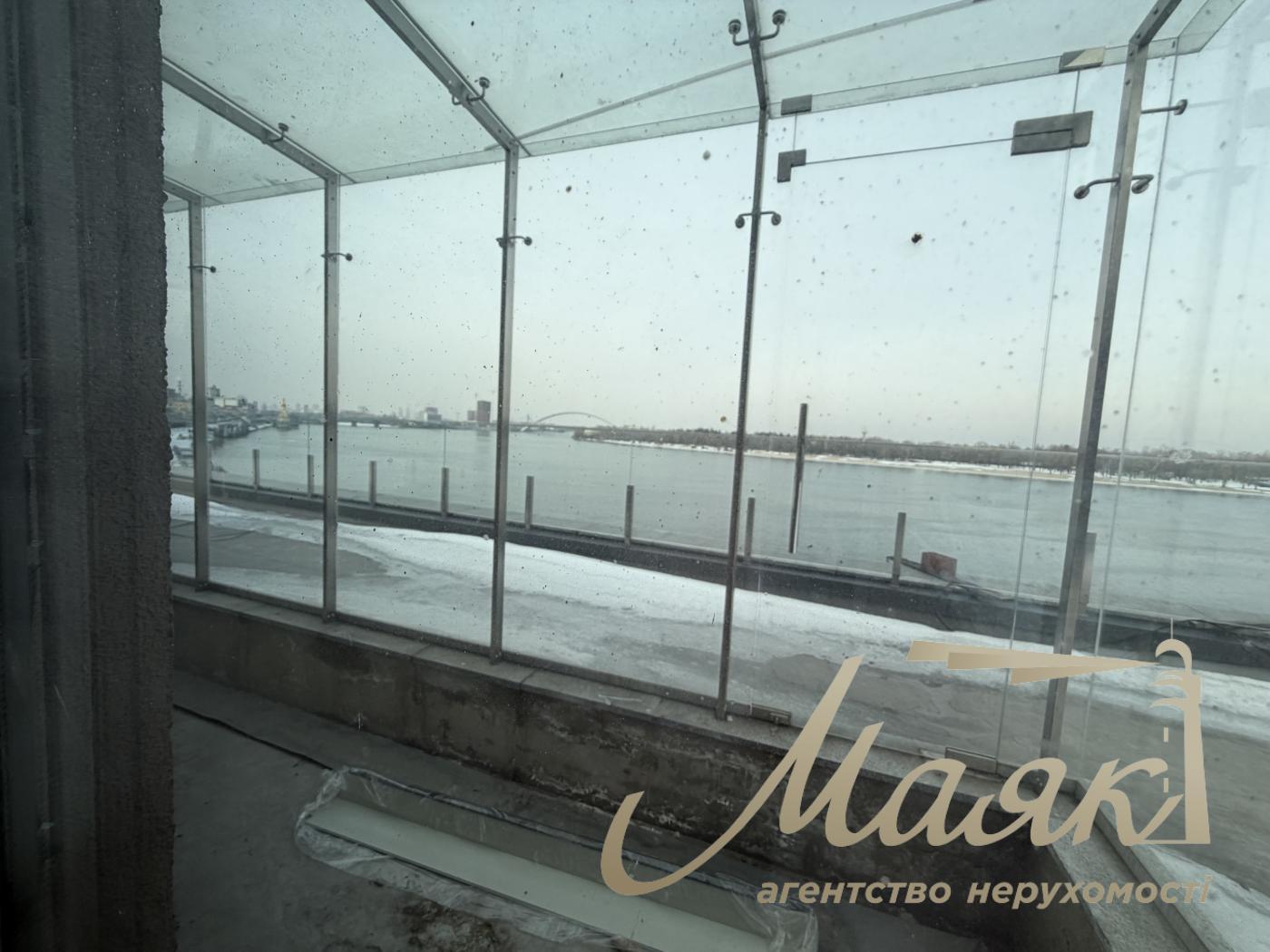 Продаж будівлі на Поштовій площі, Київ, Поділ